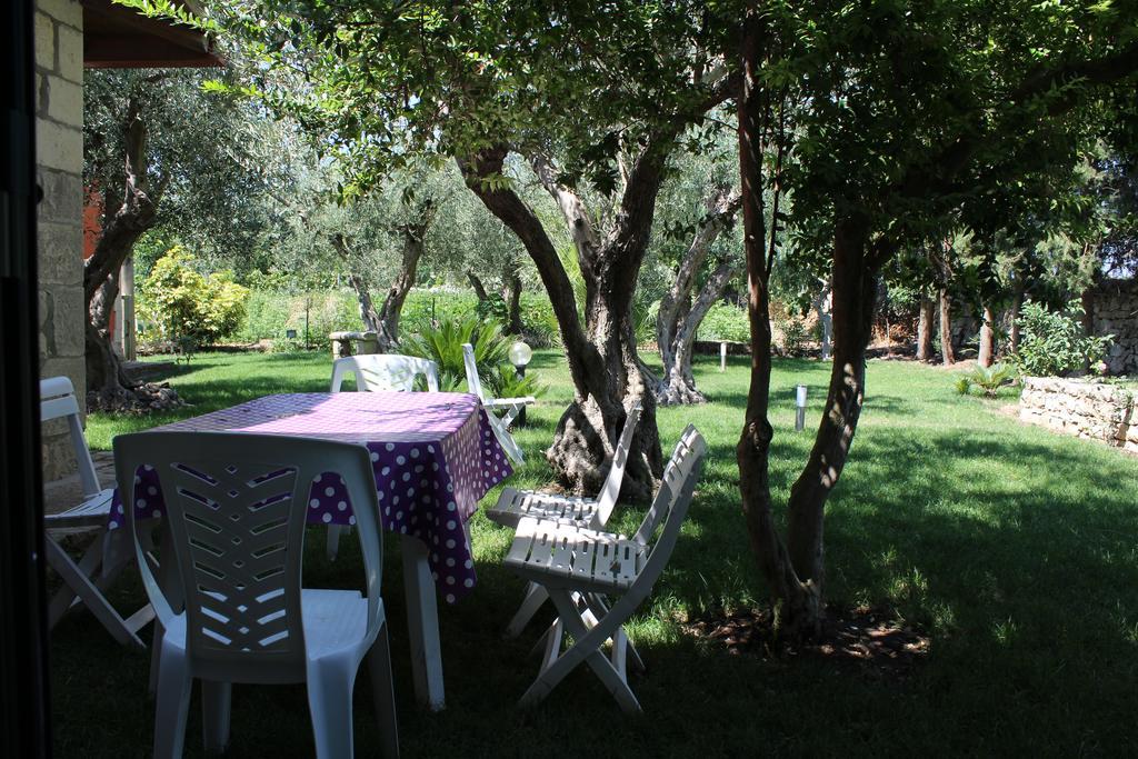 Appartamento Le Tre Palme Frigintini Phòng bức ảnh